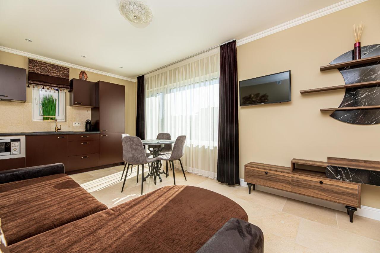 Sakura_inn Palanga