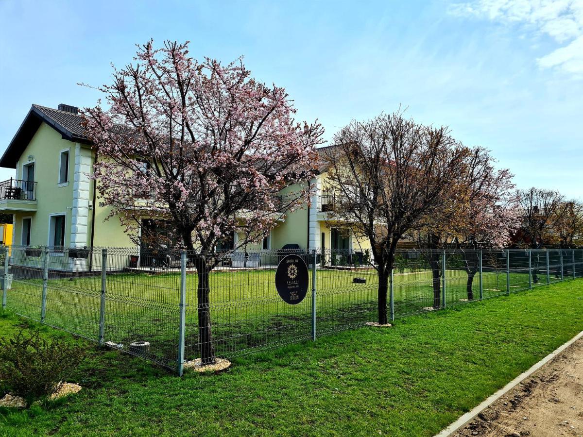 Butas Sakura_inn